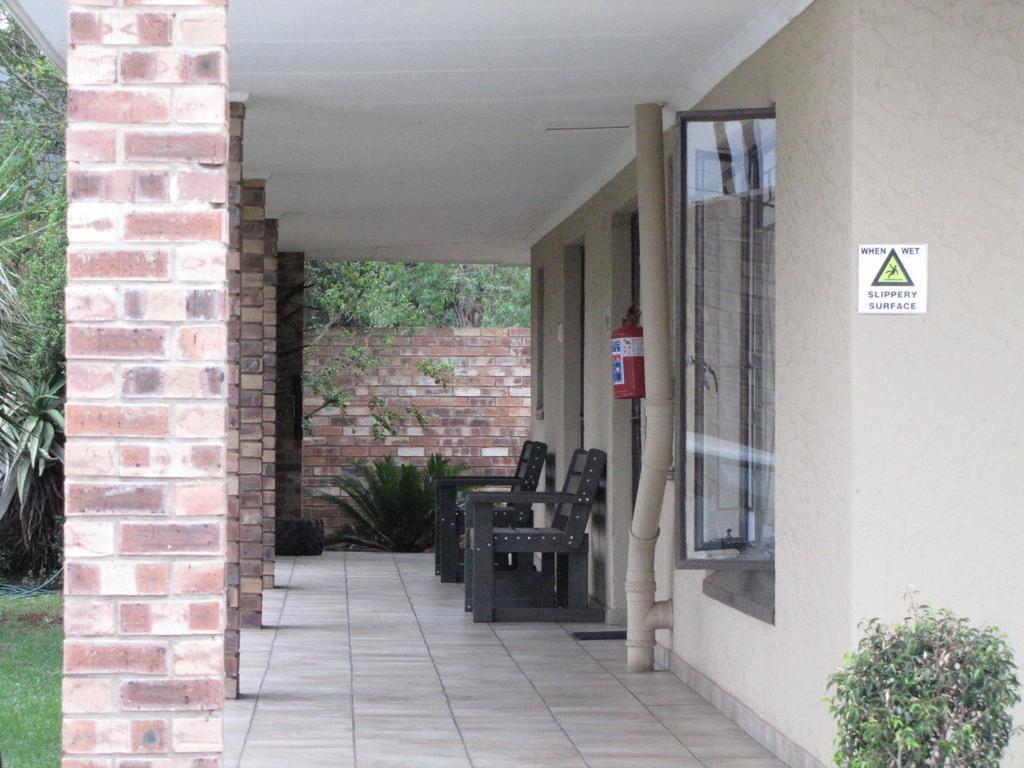 Bel Air Guest House Piet Retief Exterior photo
