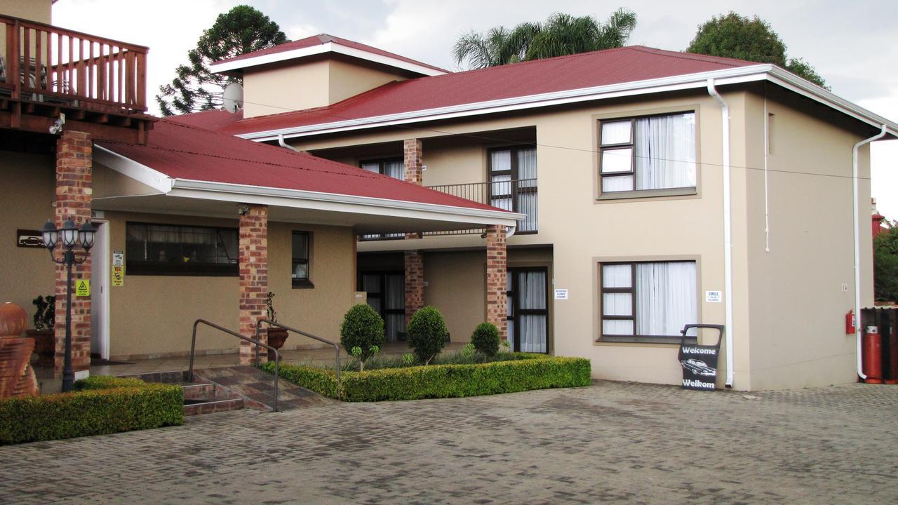 Bel Air Guest House Piet Retief Exterior photo